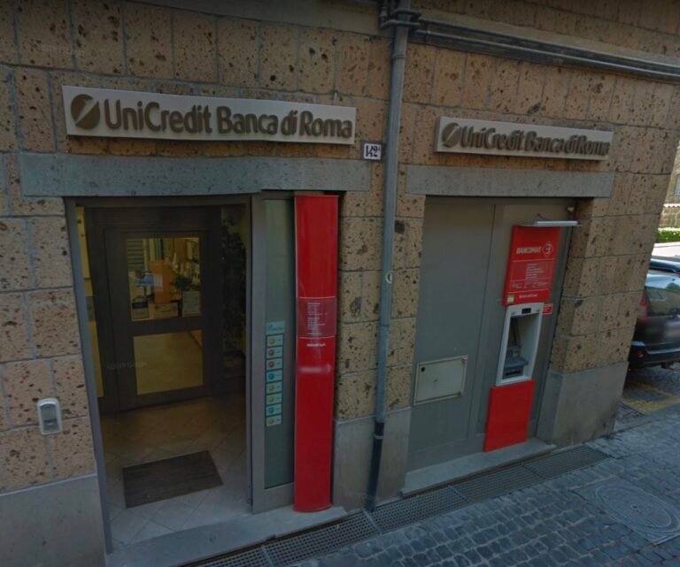 UniCredit